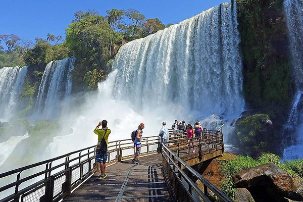 Tour por el Circuito Inferior en las Cataratas del Iguazú, Argentina