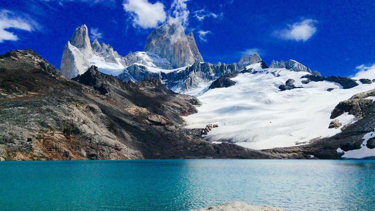 3 Vive un Tour único en la Patagonia, explorando el Fitz Roy, El Chaltén y el Glaciar Perito Moreno.