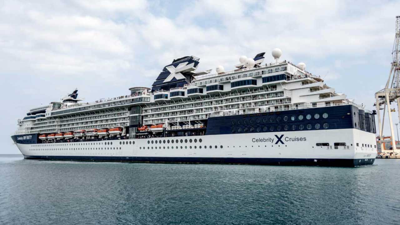 2 Enjoy the Antarctica Tour with Celebrity Cruises