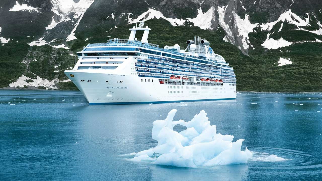 5 Embark on a 17-night Antarctic adventure aboard the Sapphire Princess, departing from Buenos Aires. Experience the journey of a lifetime!