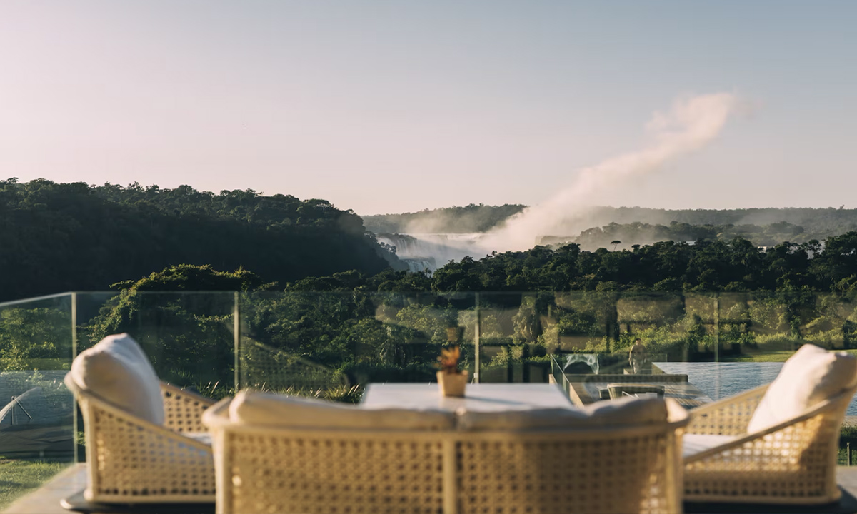 2 Enjoy an exclusive tour to Iguazu Falls with accommodation at Meliá Resort & Spa. Includes flights and transfers.