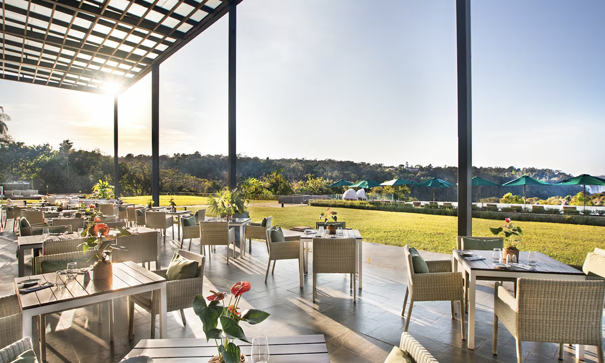 5 Enjoy an exclusive tour to Iguazu Falls with accommodation at Meliá Resort & Spa. Includes flights and transfers.