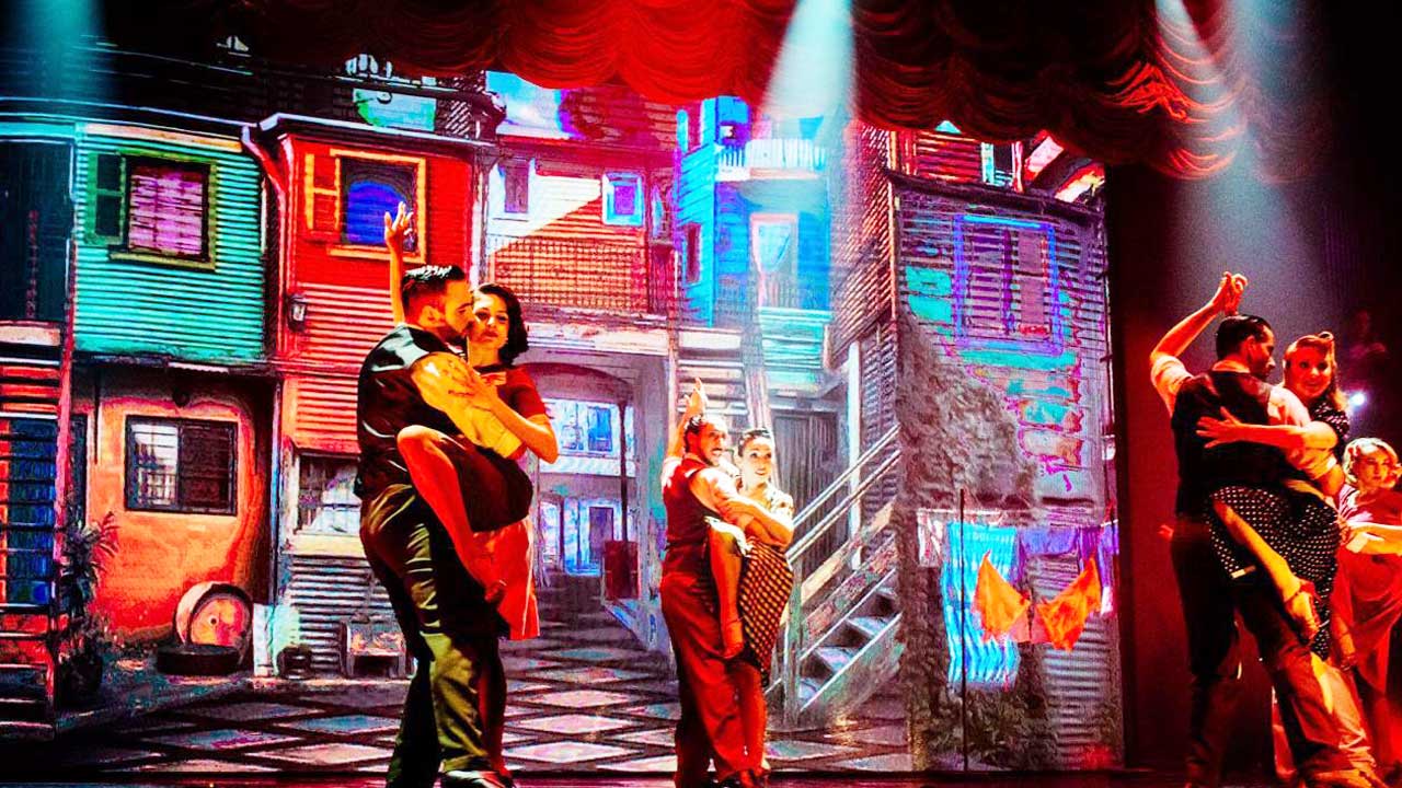 2 Experience an unforgettable night with our Tango Madero Tour in Buenos Aires.