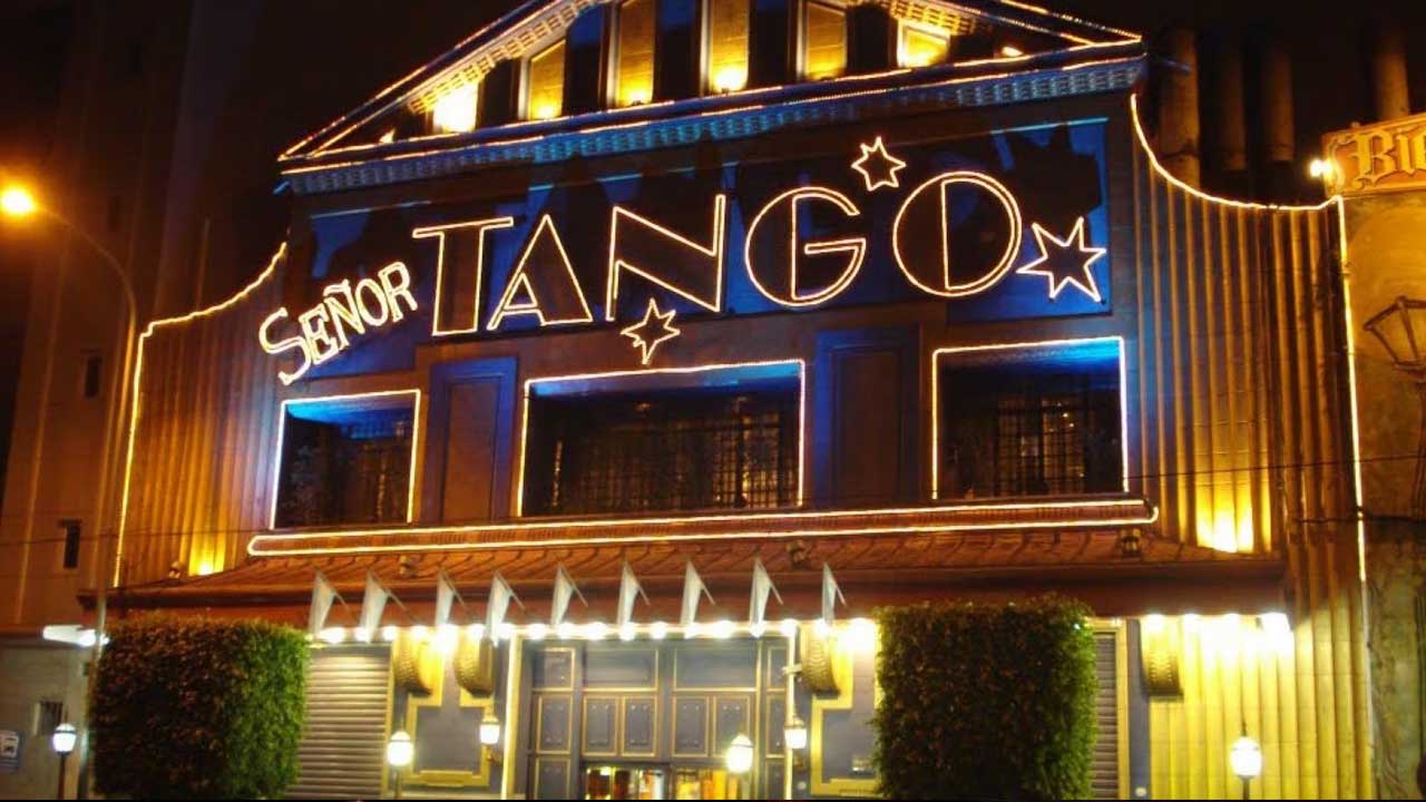2 Experience the Tour of Argentine tango with Señor Tango, an unmatched dinner show in Buenos Aires